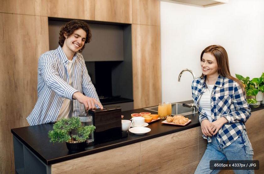 Kitchen & Dining